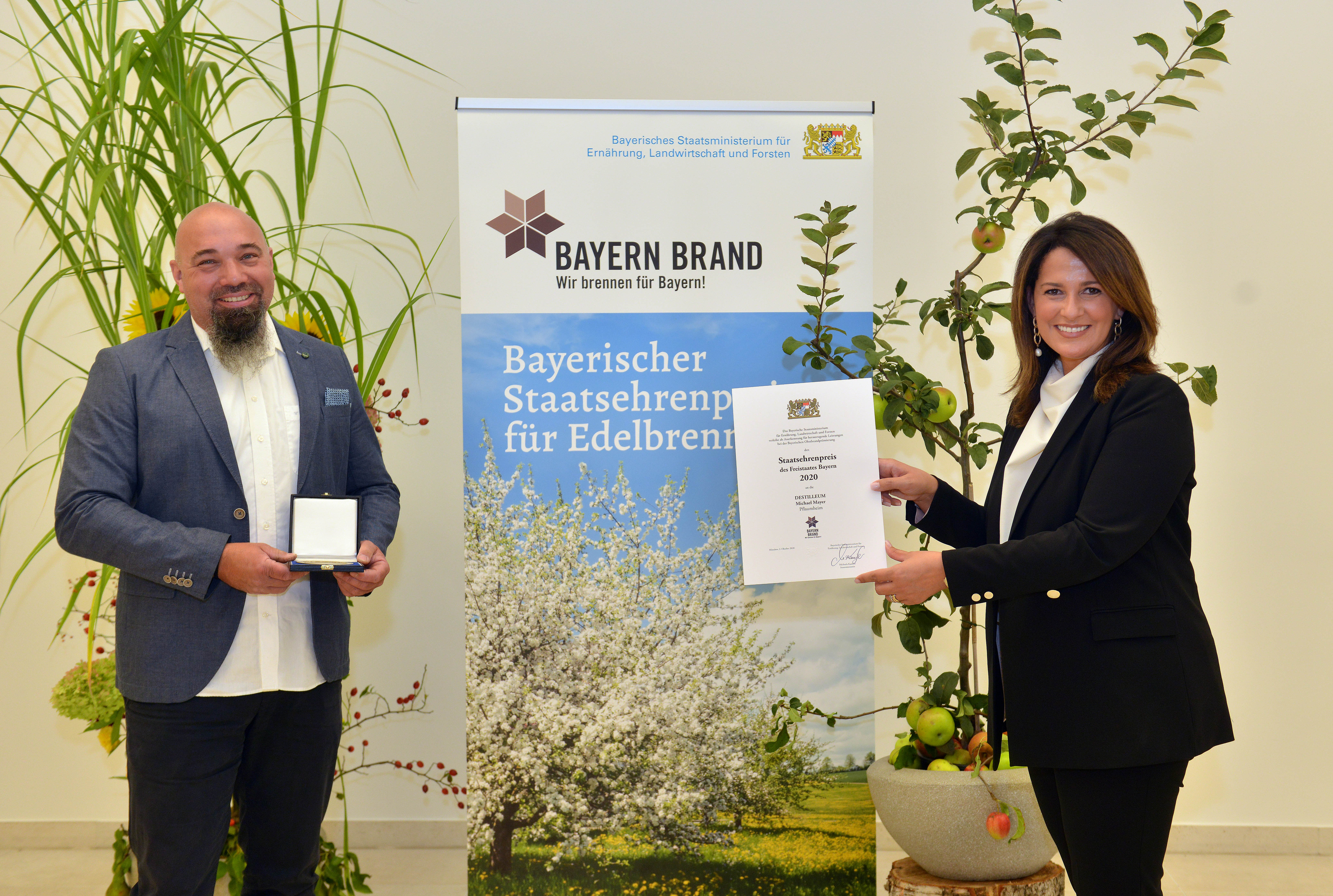 Staatsehrenpreis 2020
Landwirtschaftsministerin Kaniber